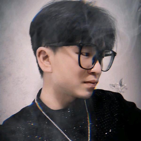 请叫我李佰万🤪
