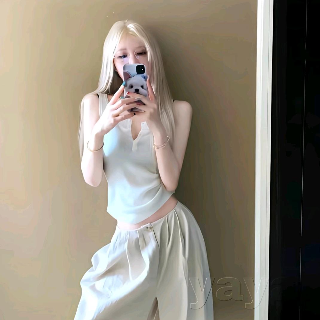 彤彤小美女