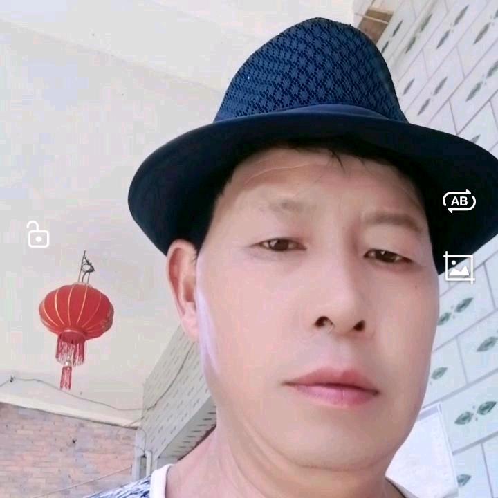 一家人快乐周训朋