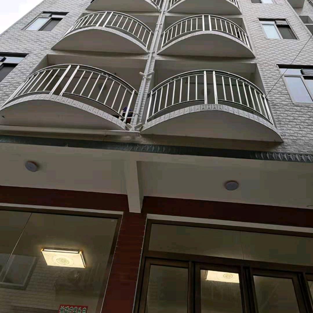 坡月毅缘公寓租房长租短租！