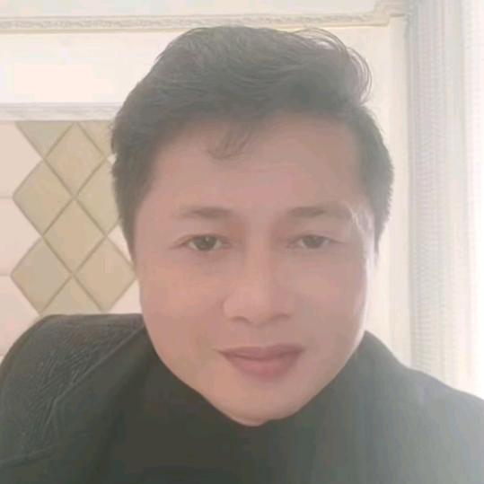 赵东，天等至深圳豪华大巴