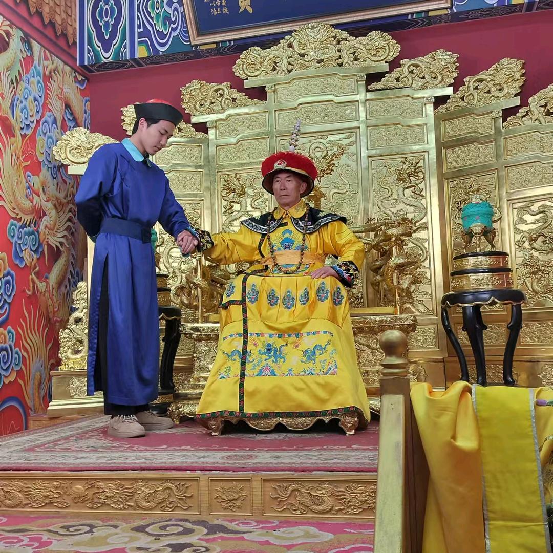刘德明