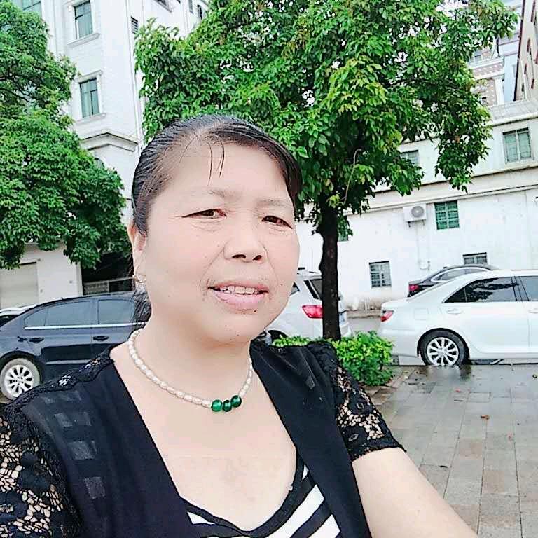 菊花姐，晚8点半开播