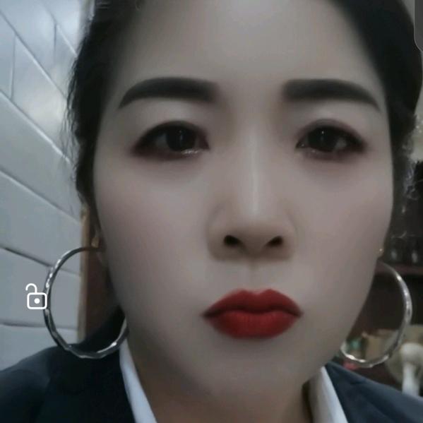 凤凰家宴，小芹