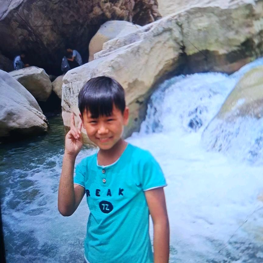 阳光男孩