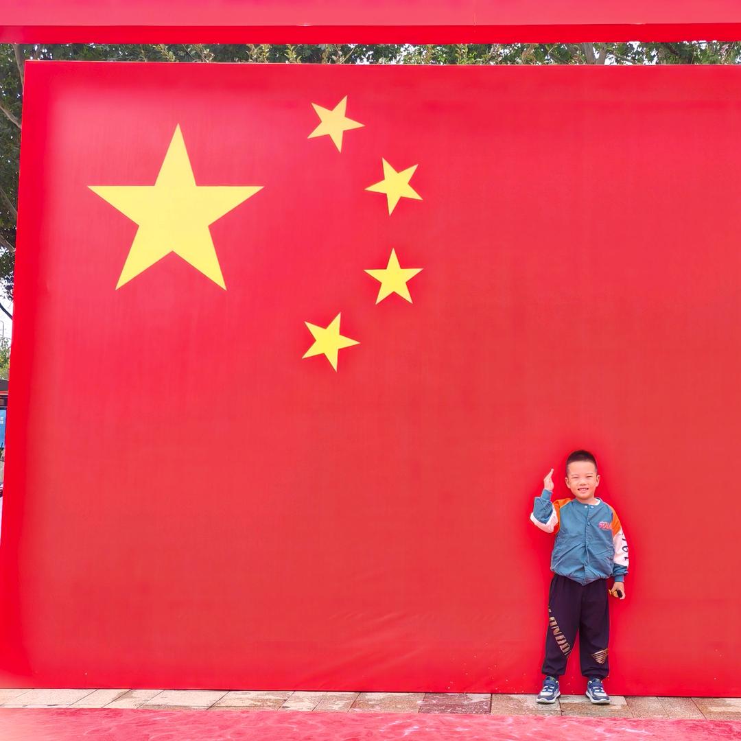 小逸小依（架子鼓学习中）