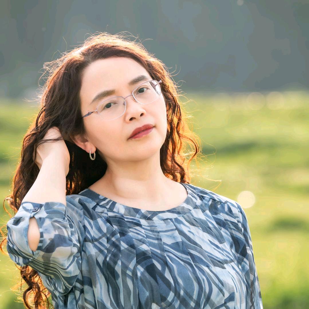 英子