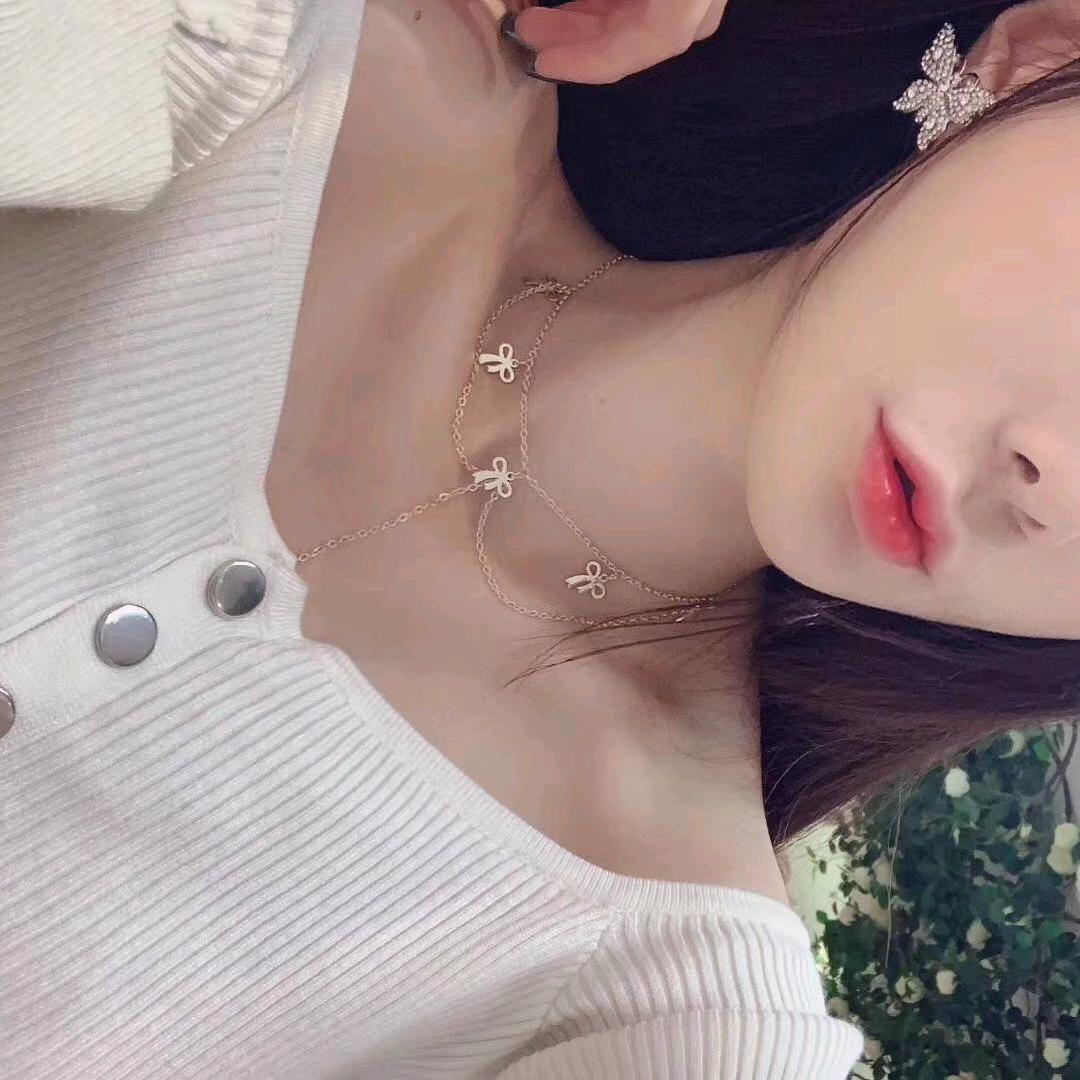 Bella