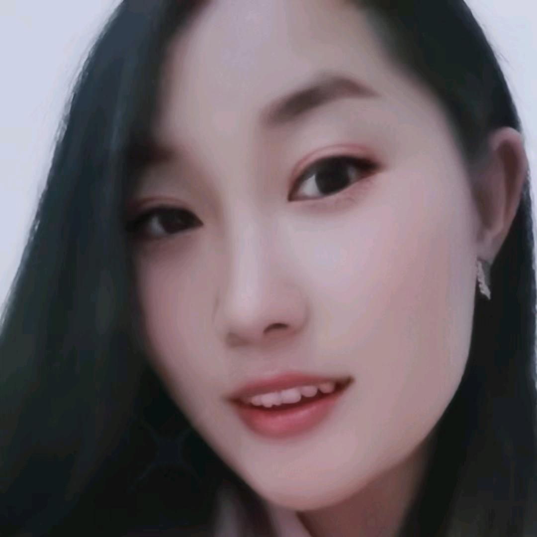 陈美琳:1033117117