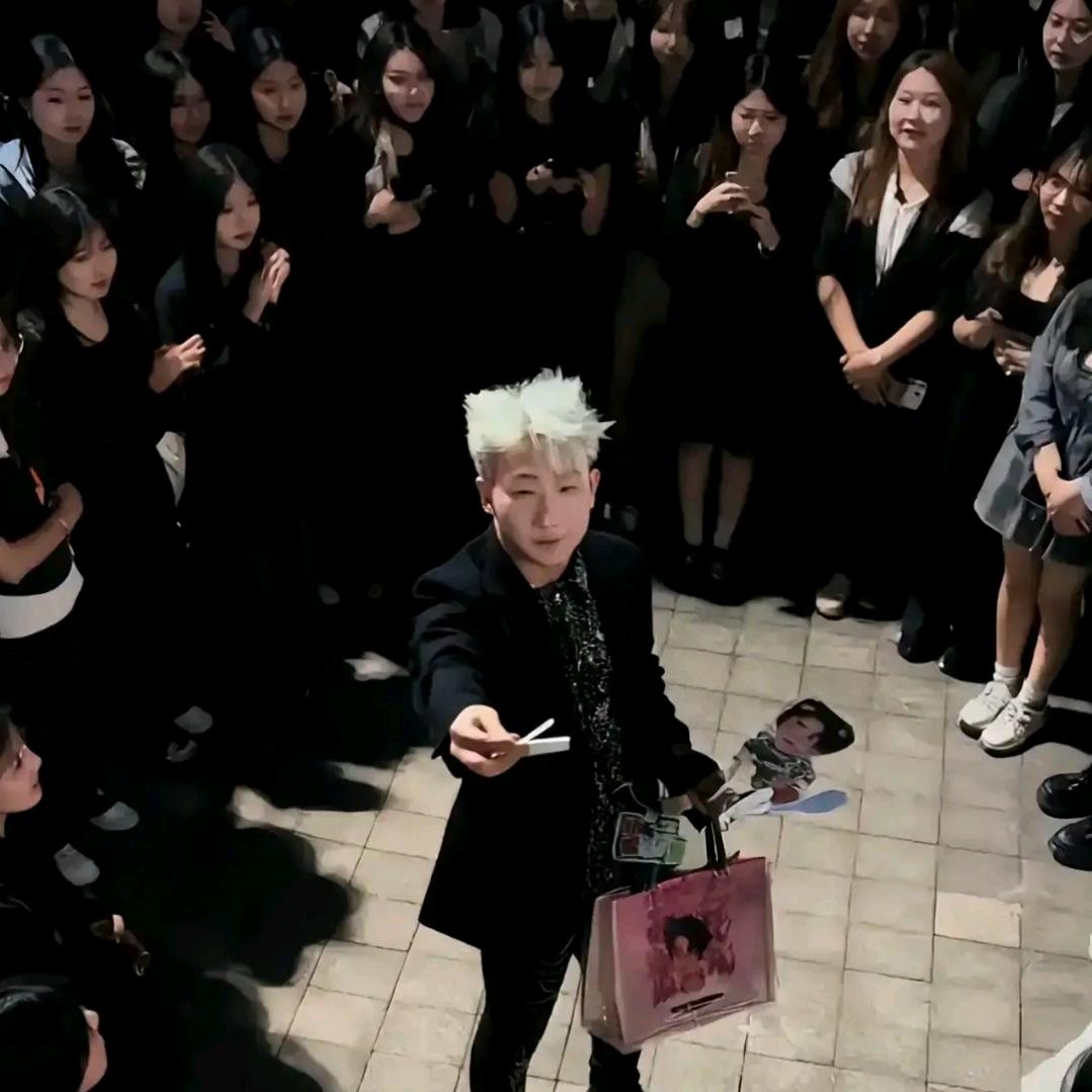 欲买桂花同载酒