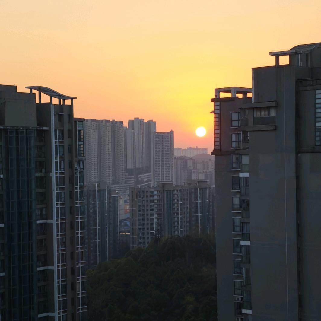 与春亭雨