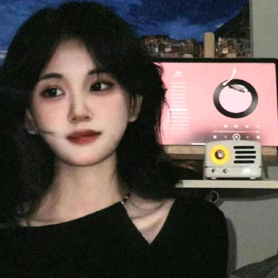 秦菜菜.