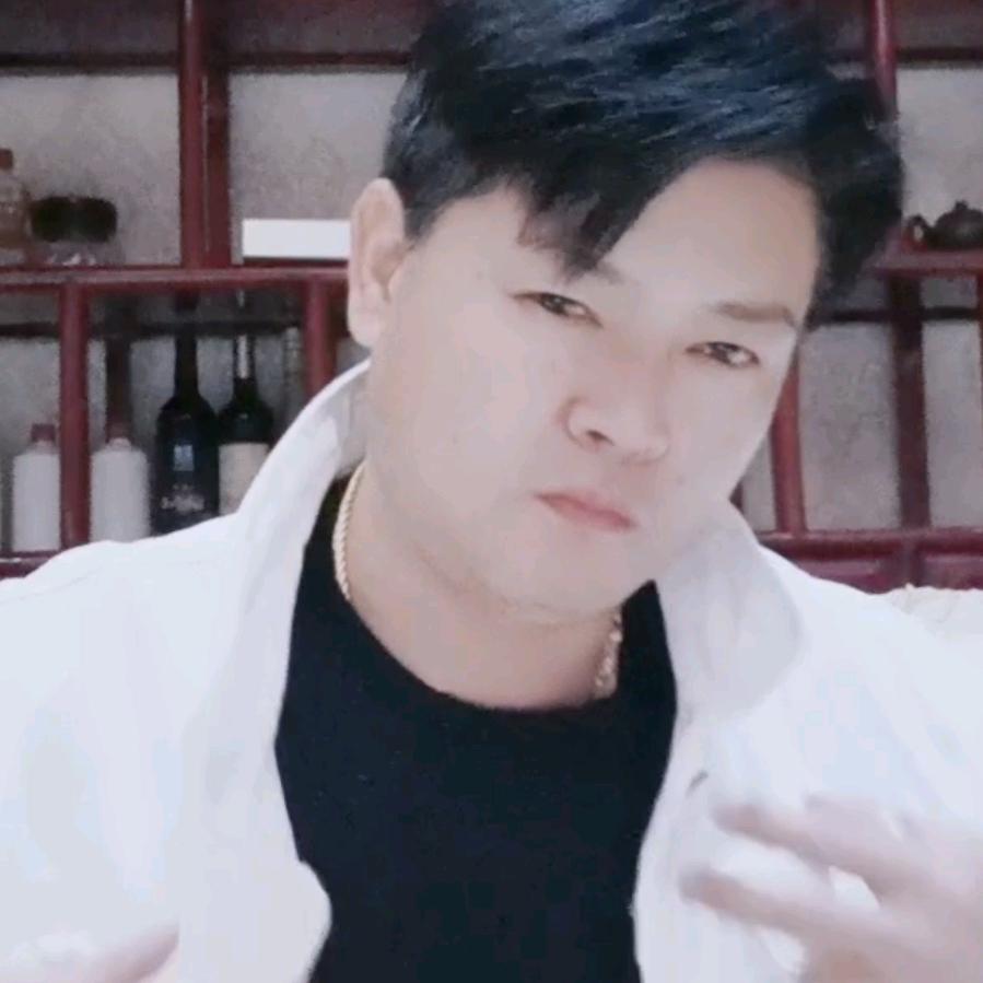 九龙小哥