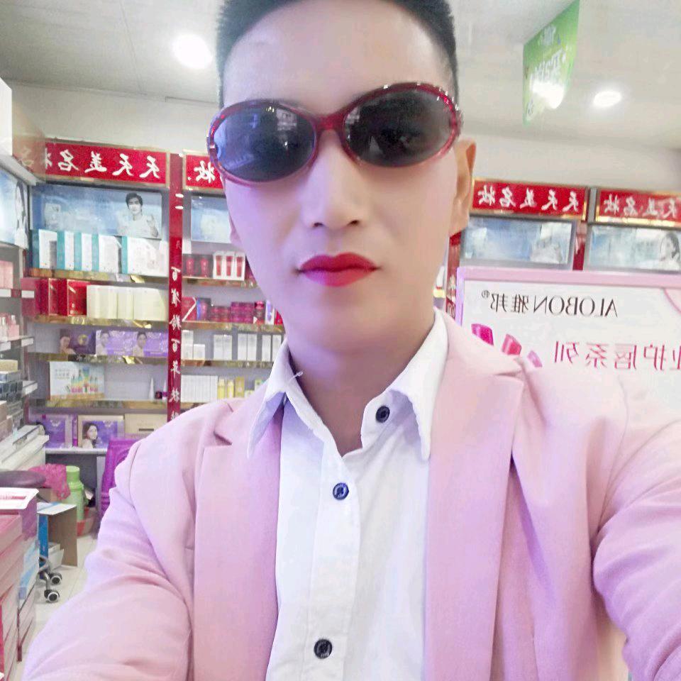 织金八步卖烤鸭的小哥哥