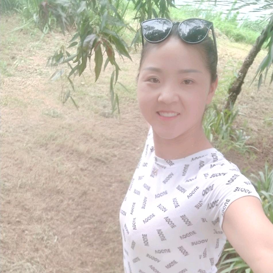 丹丹🎤（晚上10.10分开播）