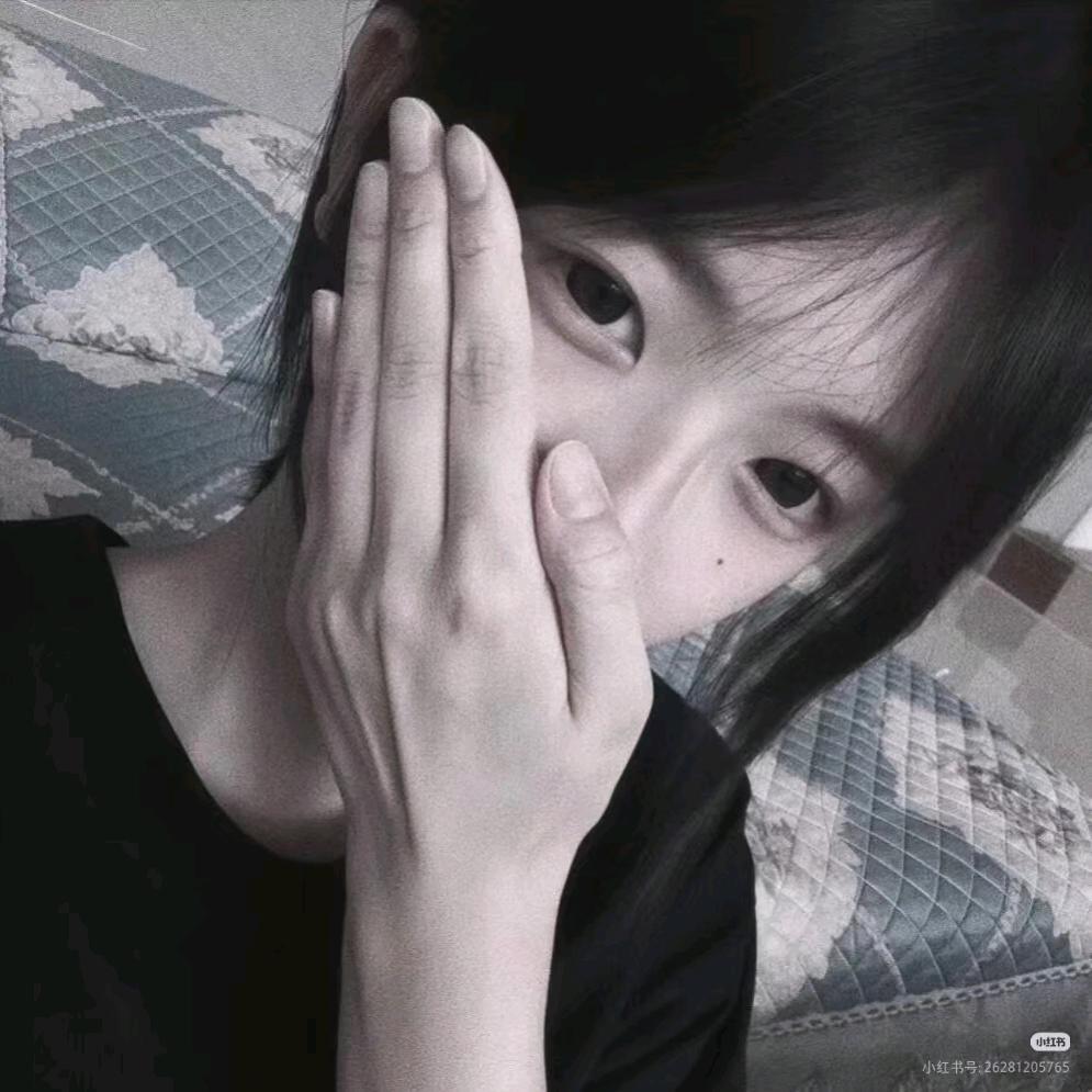 灵泪萌