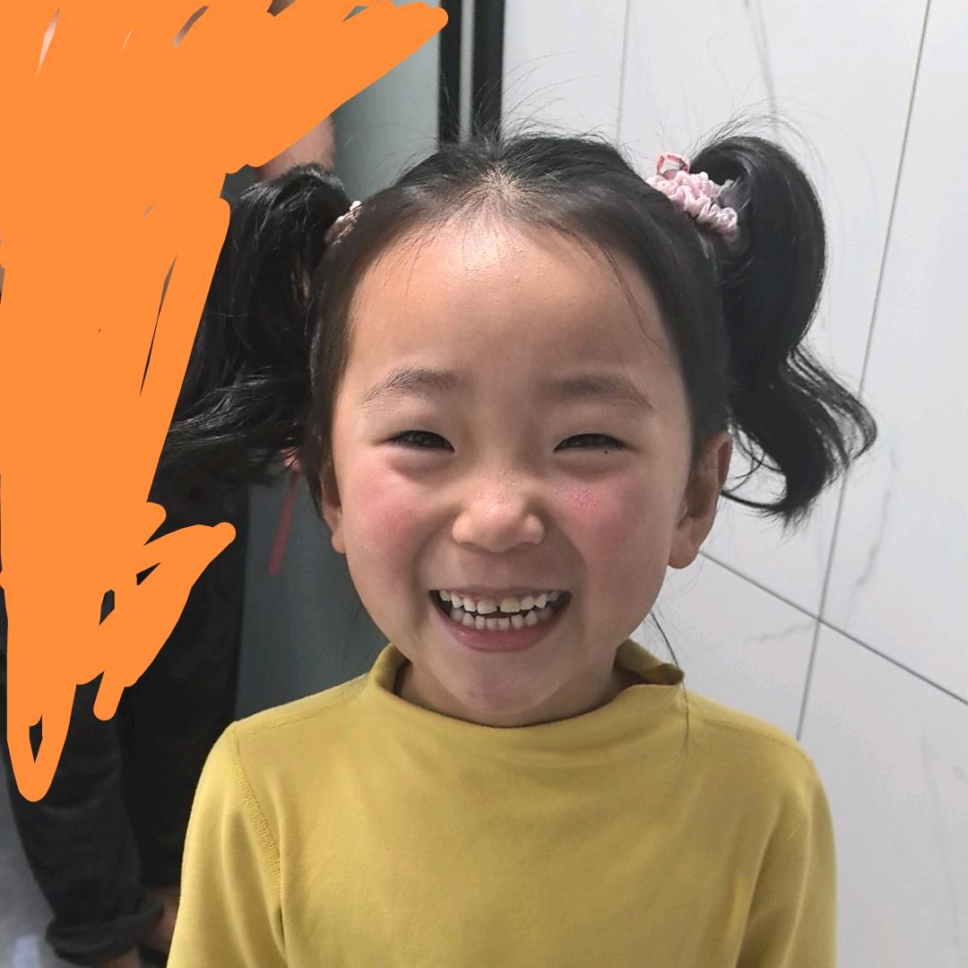 是蹦蹦跳跳的跳跳啊@