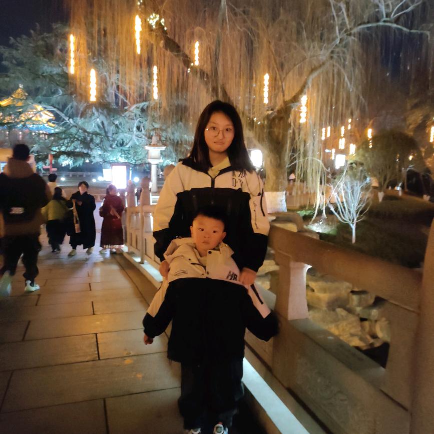 滋滋嘟嘟🐰🐰