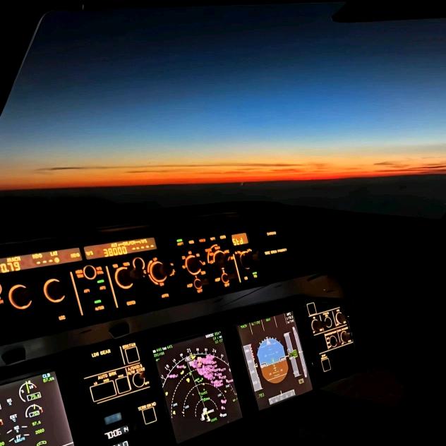 ₍˄·͈༝·͈˄*₎◞ ̑̑