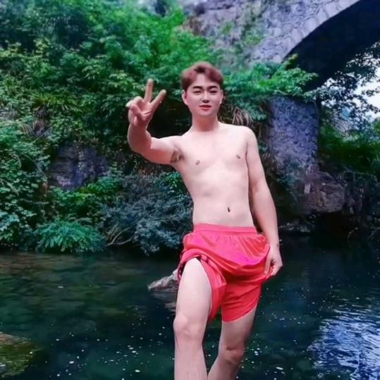 啊彭之伯纳德·阿尔诺