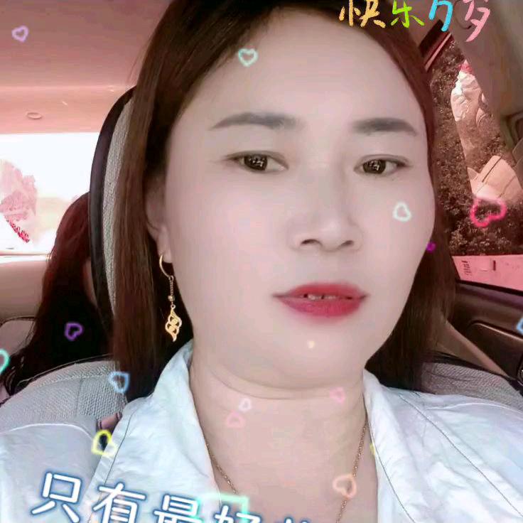 快乐幸福的一家人