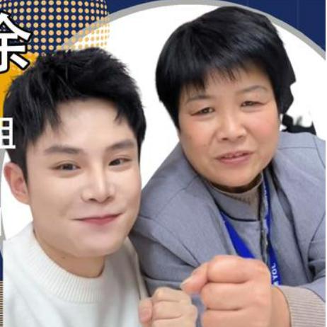 多余和毛毛姐小卖店