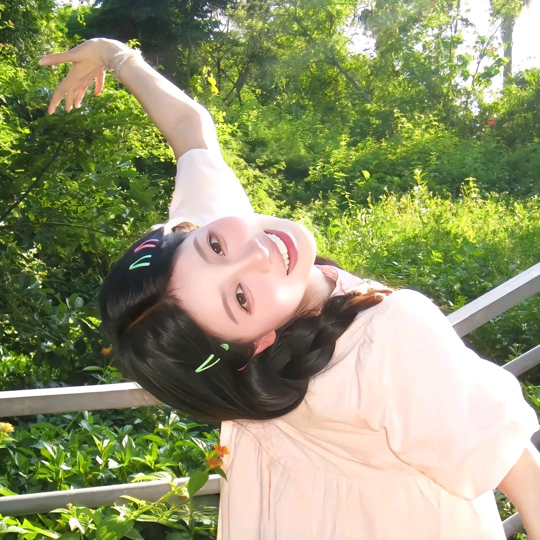 草莓🍓甜甜圈🍩