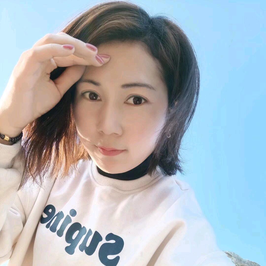 叽叽喳喳的小女人