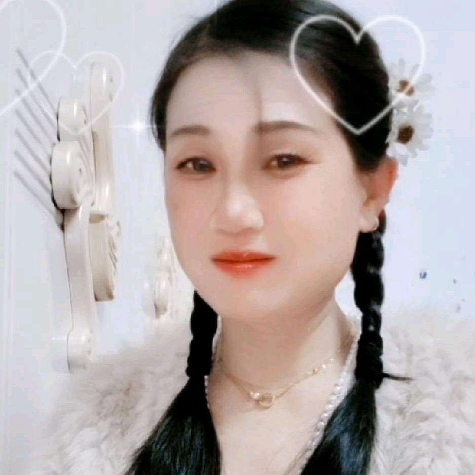 兰花草🌸