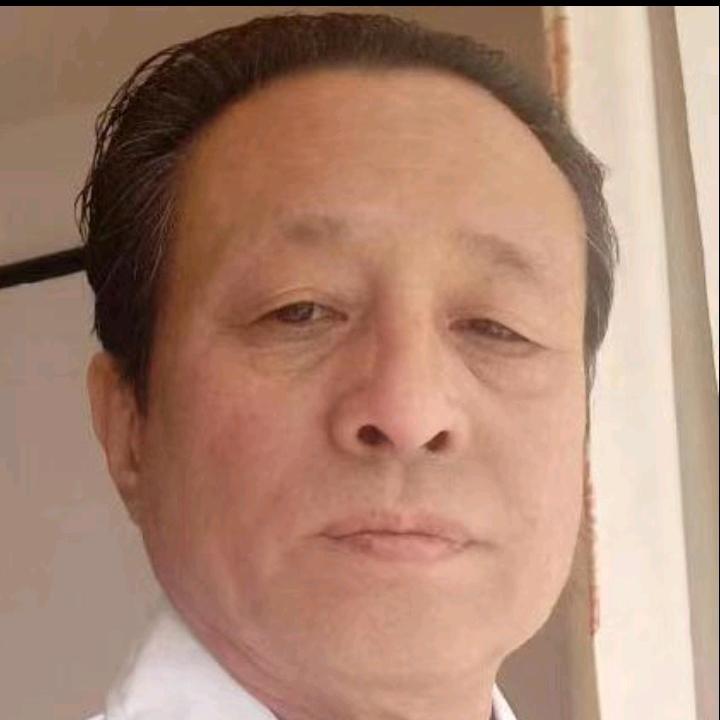 佑德善上，，，亲手传授，针灸十八法收徒，