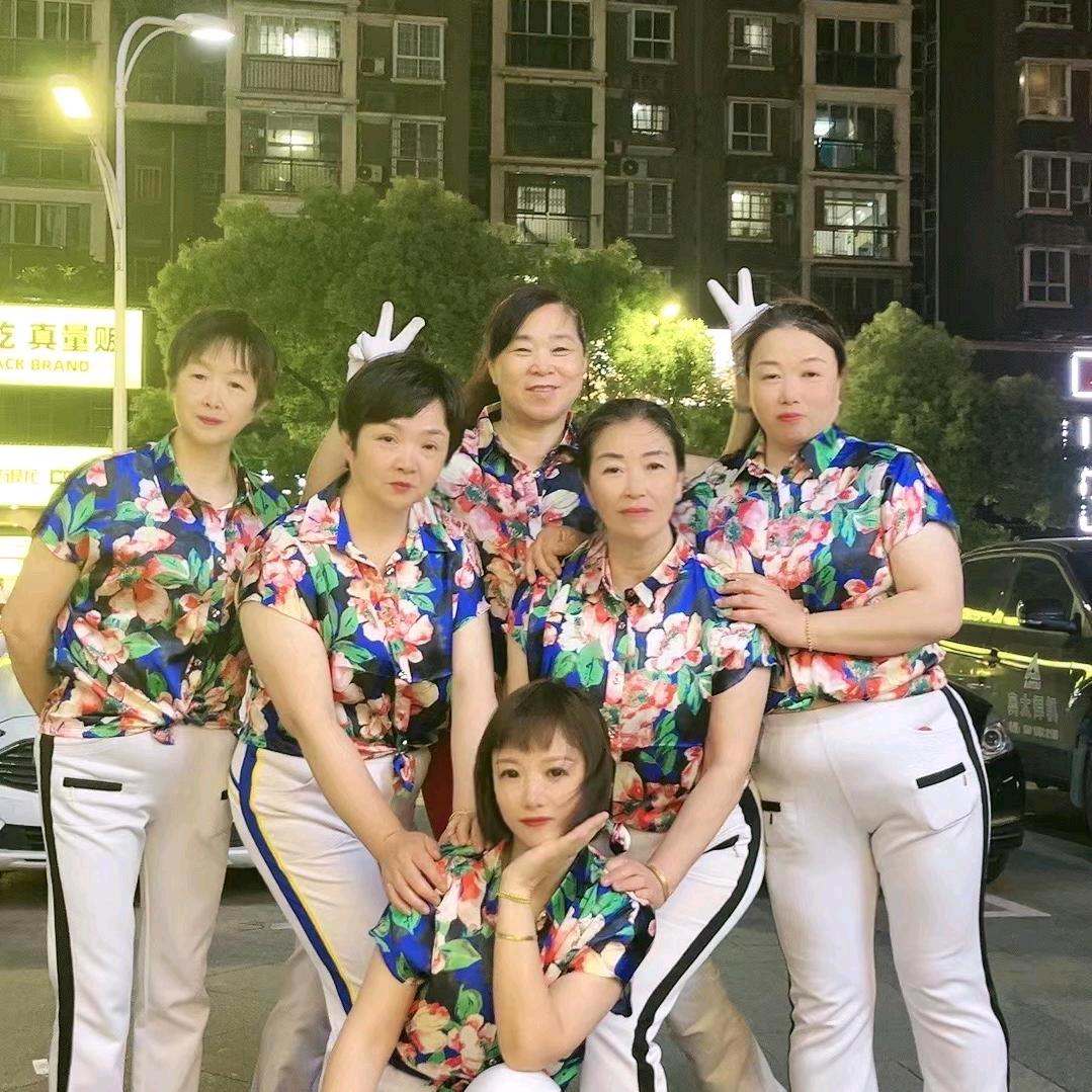 九江健华佳操队华华