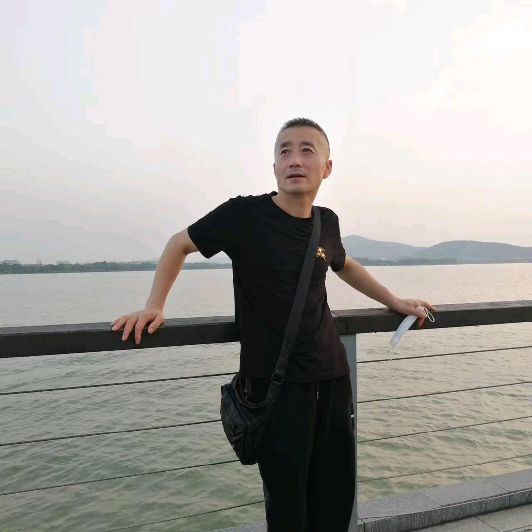 一鹿伴卿一鹿有你