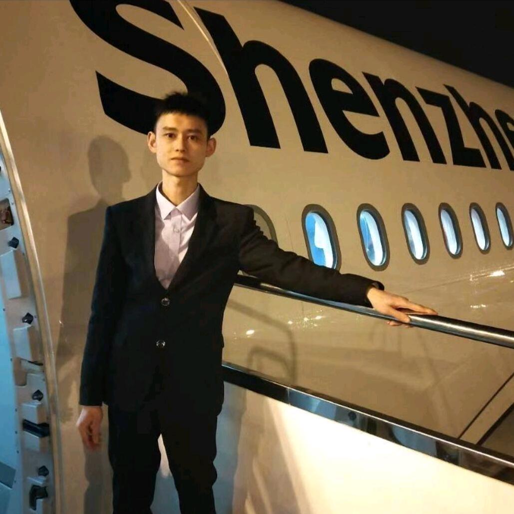 穿越成私影老板