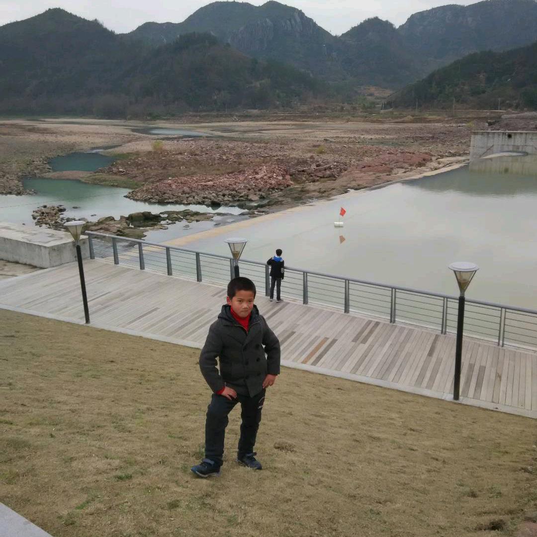 给我一支烟