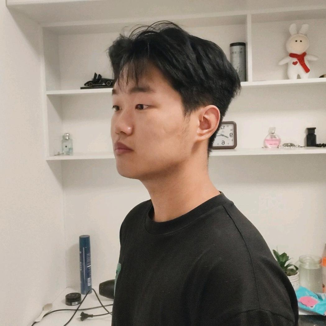 李浩然.
