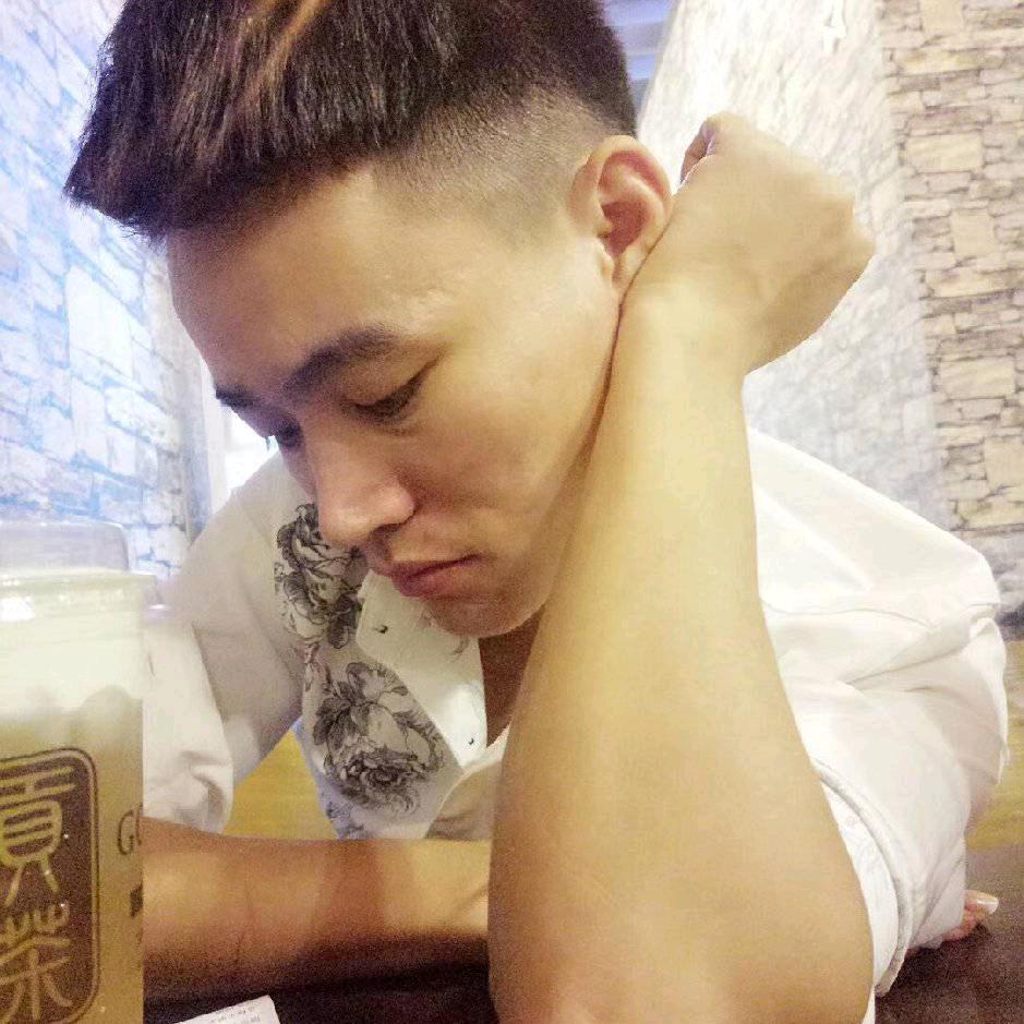 轮滑    骚标