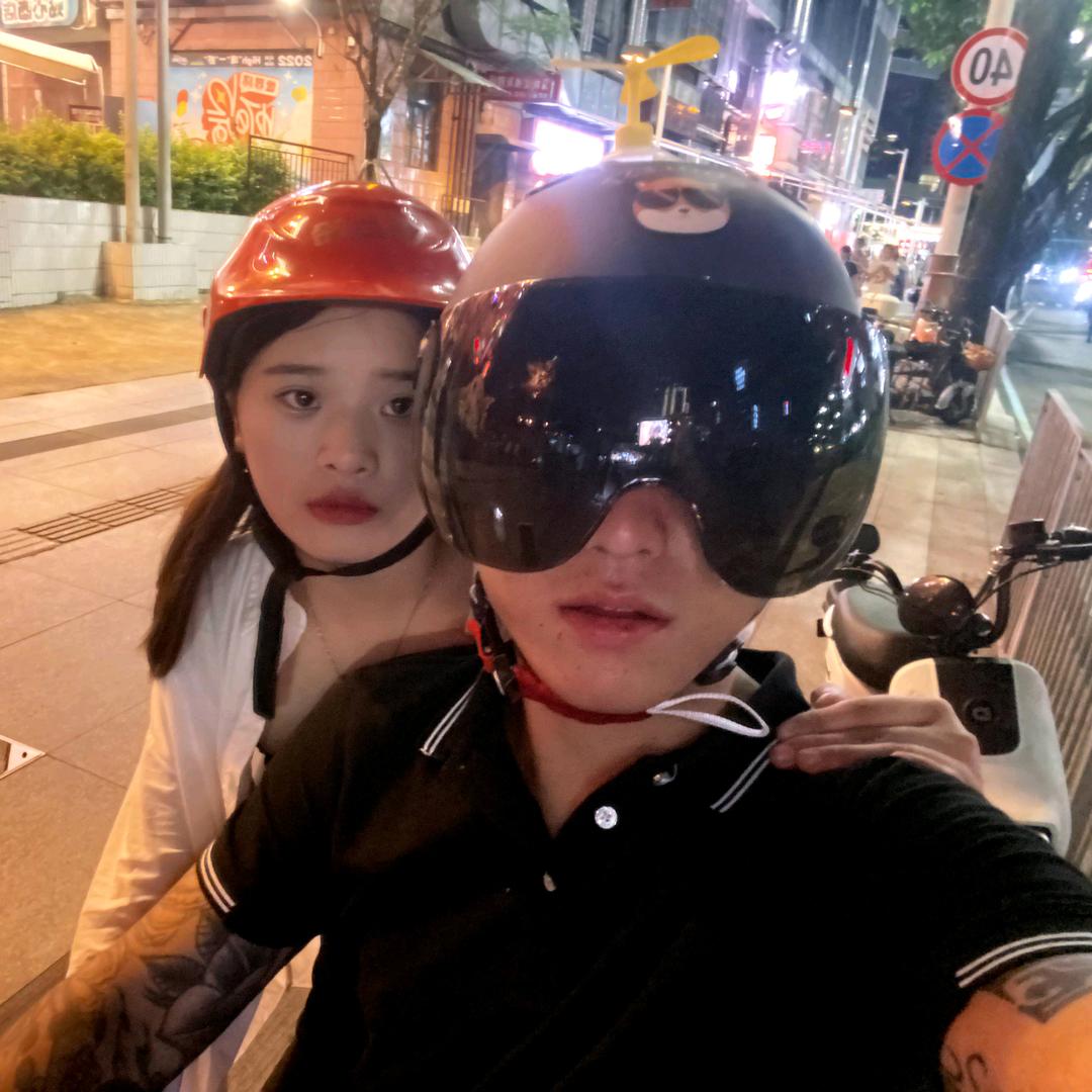 @李李