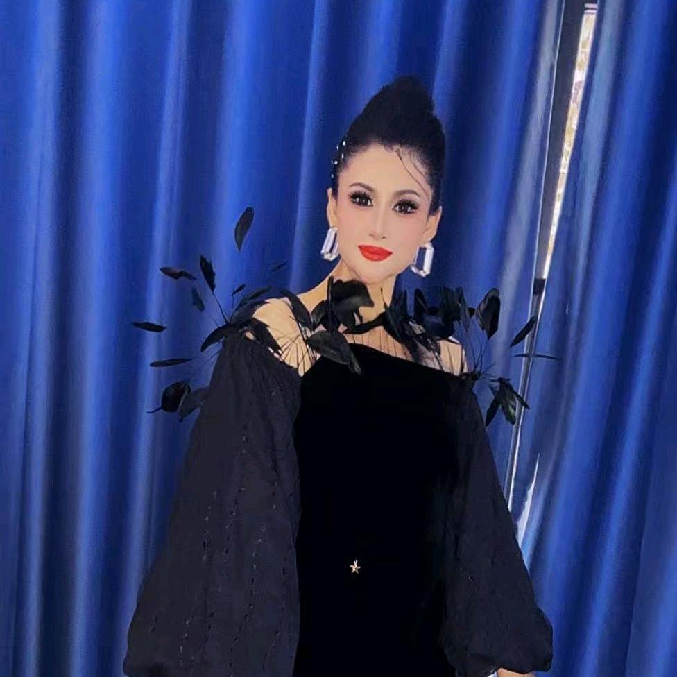 迪丽娜孜  🇨🇳