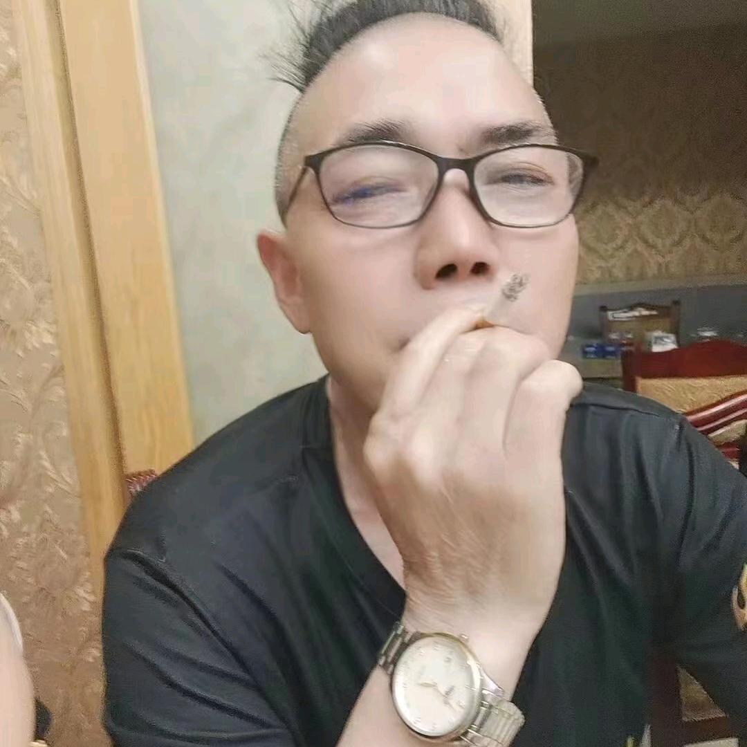 雄鹰