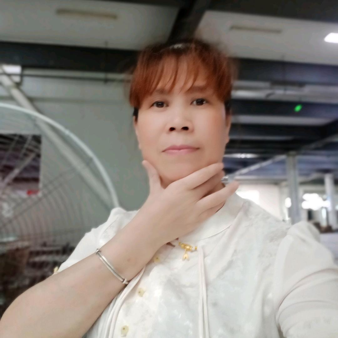 可爱小胖手