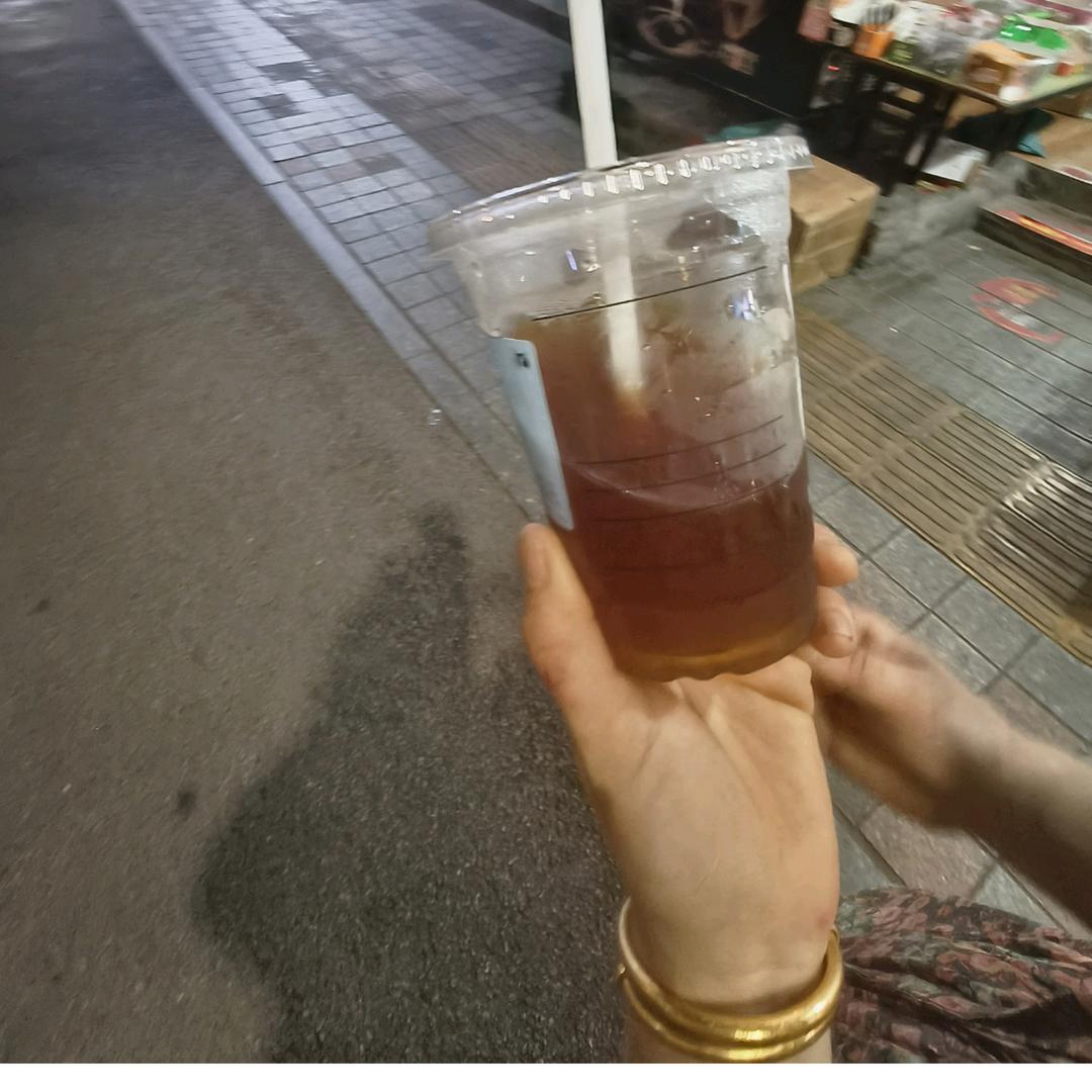 半杯奶茶