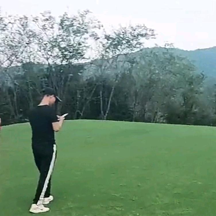 鬆風雲然