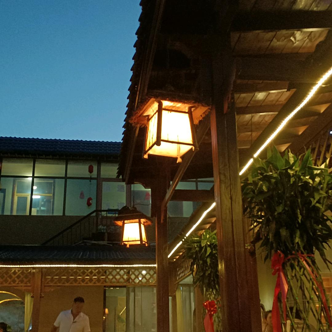 左面