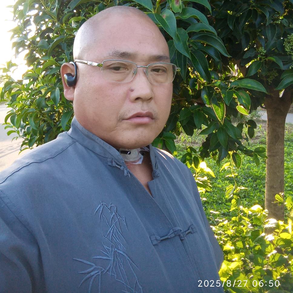《楊》72年的鼠爱拼才会赢