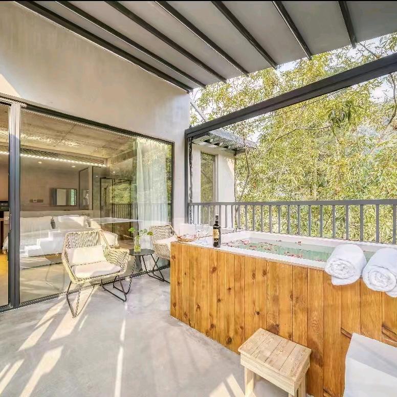 安吉有间屋小安崽旅行记