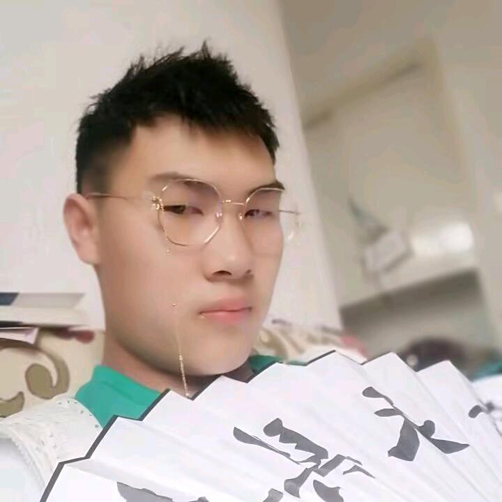方鑫尧