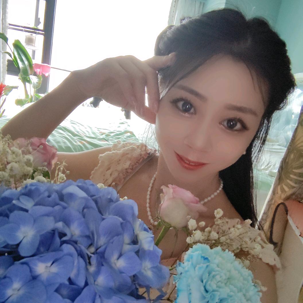花儿朵朵🌸