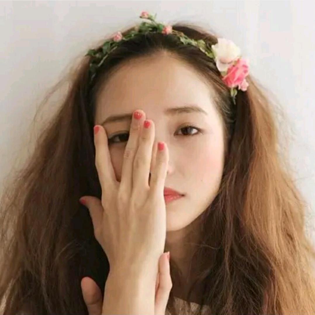 草莓泡芙 f ~🍓