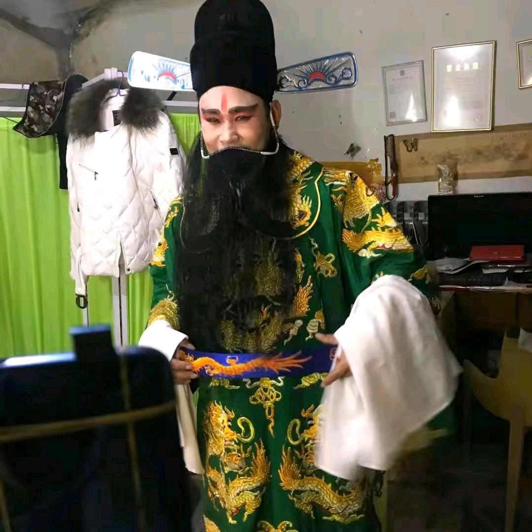 阜阳装饰演艺哥