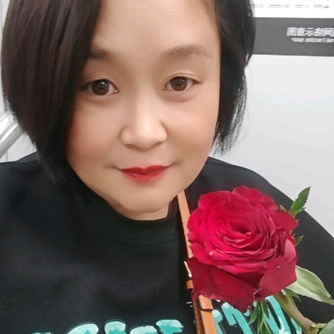 美人鱼9256做个快乐的女王